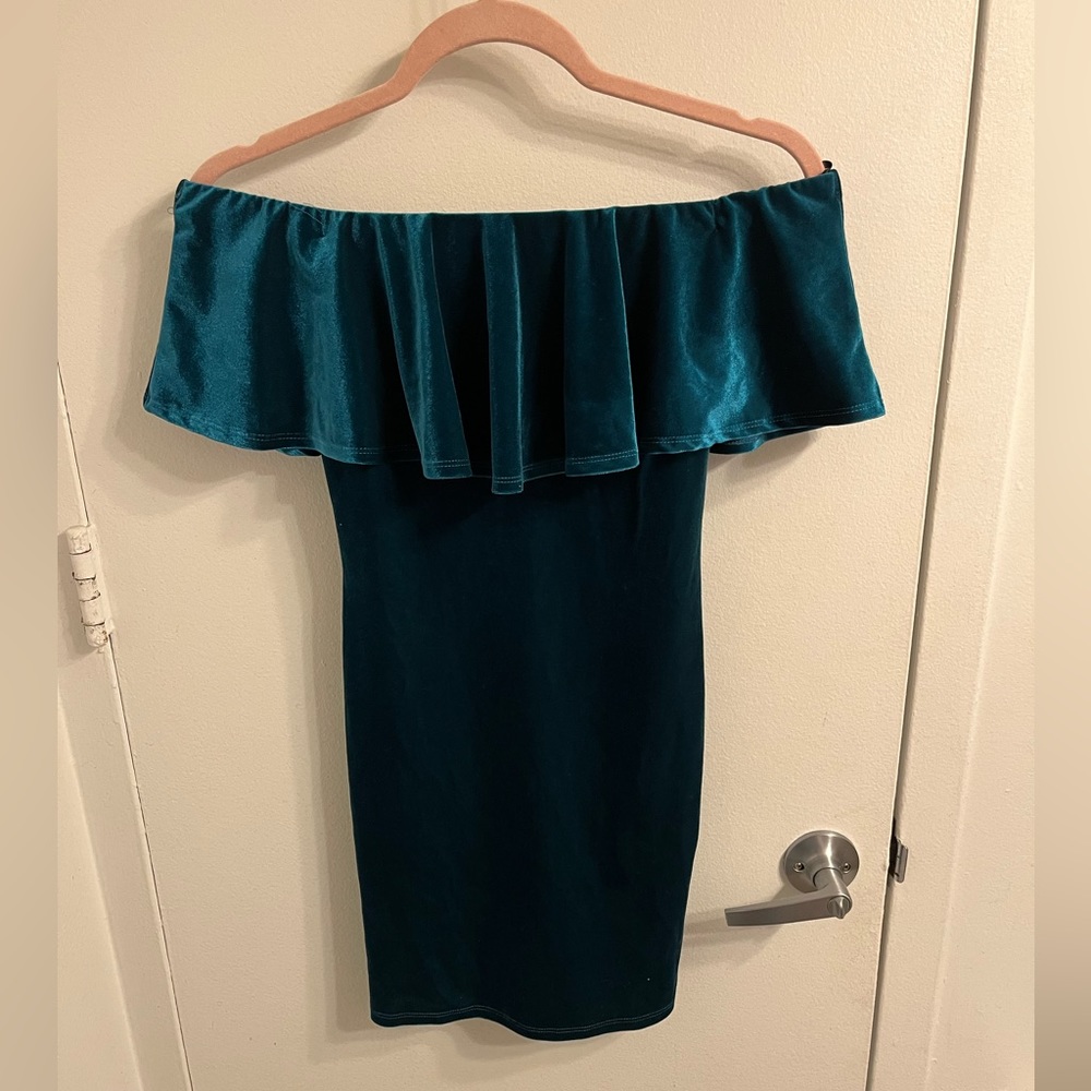 Dress - cocktail or homecoming